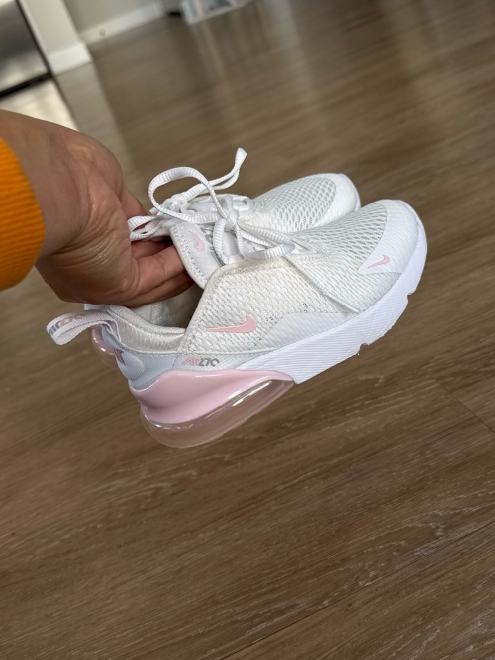 Nike White & Light Pink Air Max 270 Toddlers' Sneakers